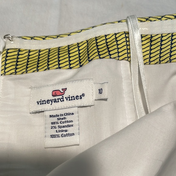 Vineyard Vines Iconic Sailboat dress- Sz 10 - Picture 3 of 9